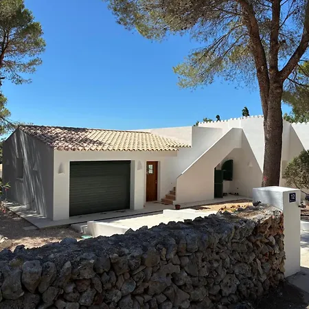 Margarita Villa *